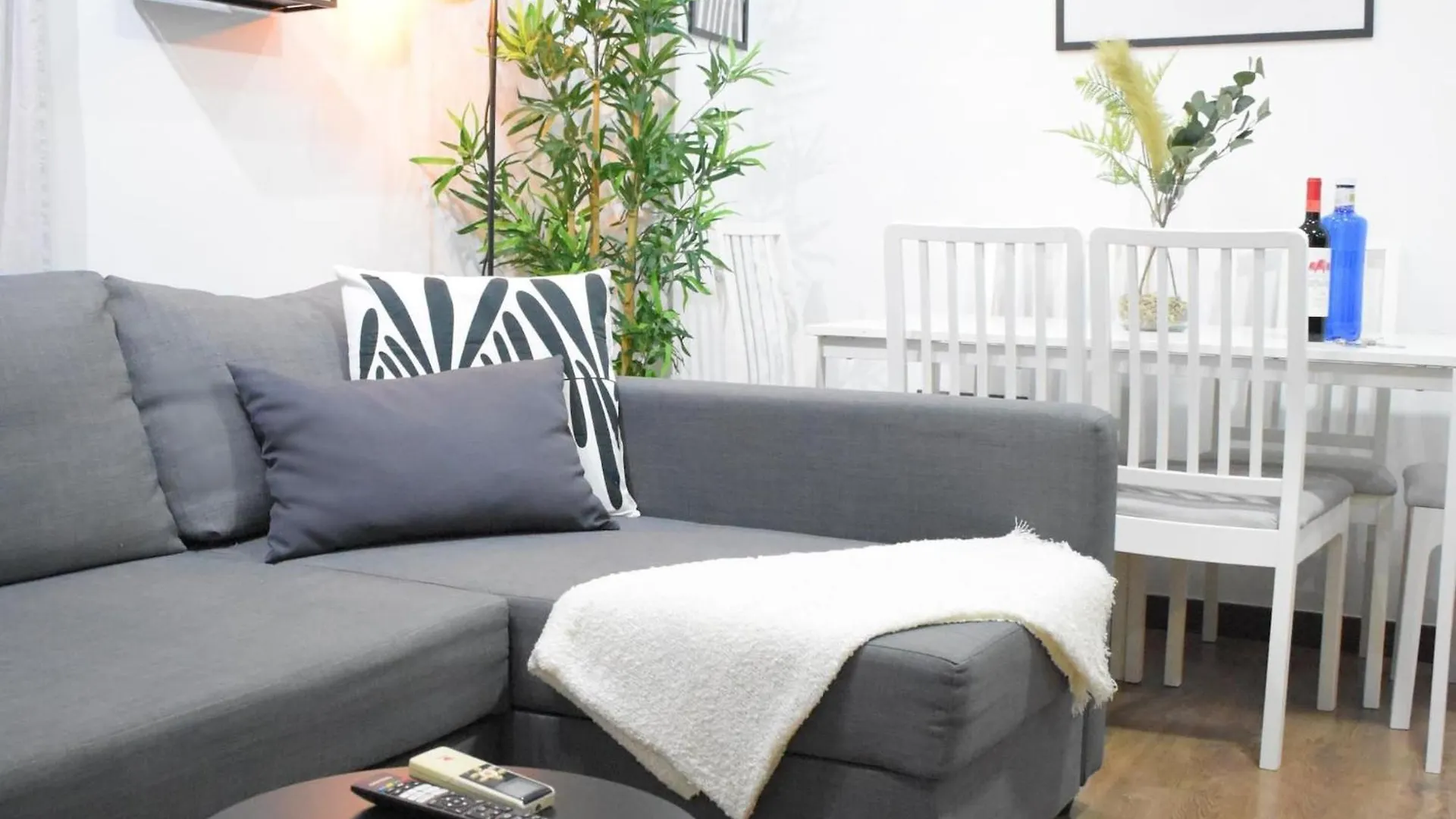 公寓 Tranquilo Apartamento En Una Zona Pintoresca Del Centro Historico De Malaga.